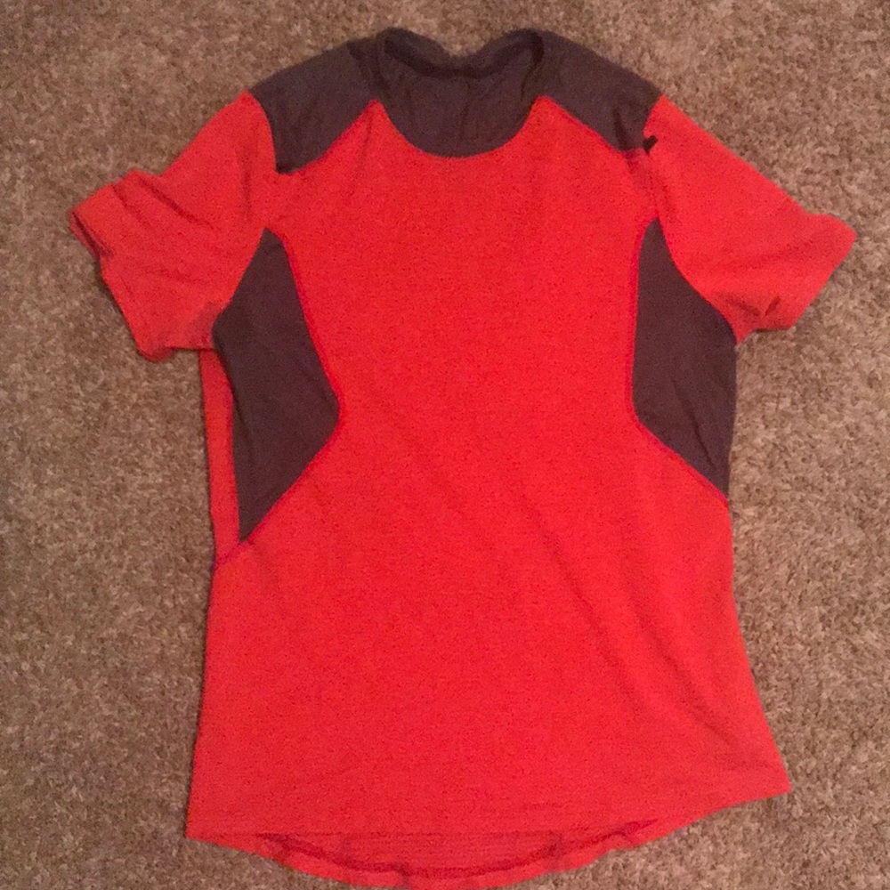 Lululemon men’s reflective shirt